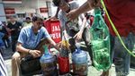 Warga Palu Terpaksa Jarah BBM di SPBU