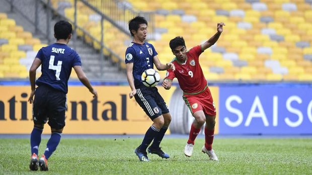 Timnas Jepang lolos ke semifinal dengan menaklukkan Oman 2-1. (