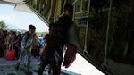 Foto: Korban Gempa Palu Mulai Dievakuasi Pakai Hercules