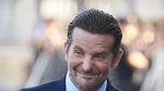 Siang-siang Gini, Lihat Senyuman Bradley Cooper Bikin Meleleh