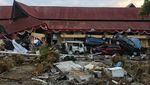 Mobil-mobil yang Jadi Saksi Bisu Tsunami Palu