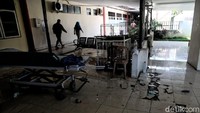 Kondisi rumah sakit mengalami kerusakan parah.