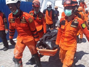Berapa Lama Manusia Bertahan Hidup di Bawah Reruntuhan?