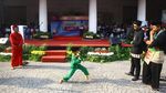 Pawai Obor Asian Para Games di Balai Kota Meriah Banget