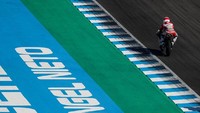 Buat Dimas Ekky, Sirkuit Jerez merupakan tempat yang spesial. Pada 2014, dia menjalani debut CEV International Championship di sana, dan lintasan ini tetap jadi favoritnya. Tahun lalu, dia mendapatkan hasil terbaik di sirkuit ini, yaitu posisi keempat, dan hanya tertinggal 0,1 detik dari peraih podium. Dua pekan lalu, dia menjalani tes di sirkuit ini dan hasilnya positif. Dok. AHM.