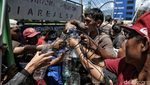 Warga Palu Terpaksa Jarah BBM di SPBU