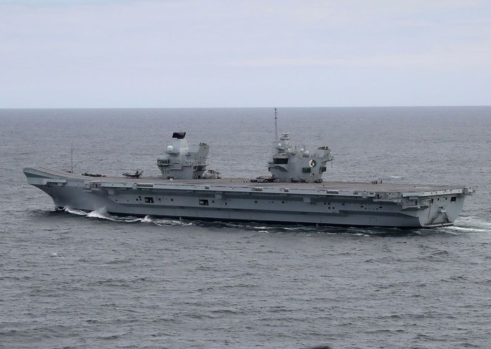 Pesawat HMS Queen Elizabeth