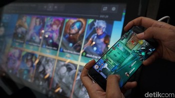 Untuk memaksimalkan potensi pertumbuhan tersebut, Dunia Games sebagai game portal dan media platform nomor satu di Indonesia dan terus fokus dengan menambah portofolio bisnis terhadap tiga yakni: peningkatan layanan Direct Carrier Billing (DCB) Payment dengan menambah jaringan merchant game voucher/direct topup, meningkatkan kredibilitas sebagai Game Publisher,  dengan merilis berbagai macam game title & genre, dan menumbuhkan ekosistem eSport melalui kompetisi, komunitas gamer dan dukungan tim professional.