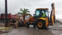 Dinamakan Zorba, badai tersebut juga dikenal dengan istilah medicane, yakni kombinasi dari kata Mediterania dan hurricane (badai), meski hal itu bukanlah istilah cuaca secara teknis. Meskipun intensitas badai dikabarkan telah melemah, status waspada masih tetap diberlakukan hingga hari Minggu (30/9/2018) kemarin.