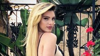 Tak bisa dipungkiri, wajah cantik dan tubuh seksi gadis berusia 22 tahun ini juga menjadi daya pikat. Dok. Instagram/lelepons