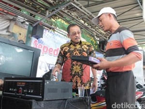 DPRD Surabaya Sulap Kawasan Kumuh Jadi Kampung Usaha
