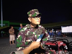 Evakuasi Korban Gempa Palu Tetap Berlangsung hingga Malam Hari