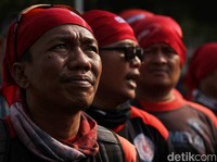 Kenaikan Upah Buruh Ditolak Said Iqbal, Tol Satu Arah saat Mudik