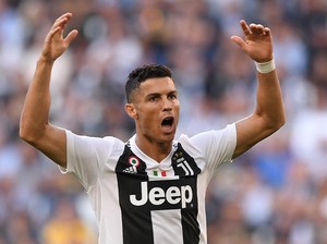 Dituduh Terlibat Pemerkosaan, Ronaldo Bakal Ditinggal Sponsor?