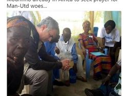 Kocaknya Netizen Doakan Mourinho Dipecat MU