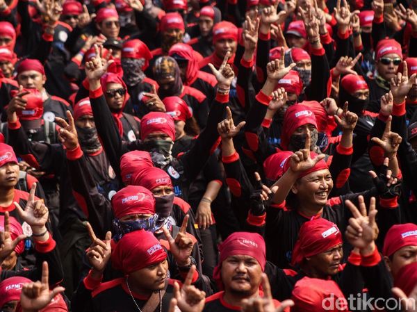 Aksi Demo Buruh Tolak Penyelenggaraan IMF