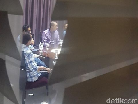 Sandiaga juga tampak hadir di lokasi acara