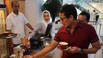 Gaya Ngopi 10 Politisi Kopi, Siapa yang Paling Keren?