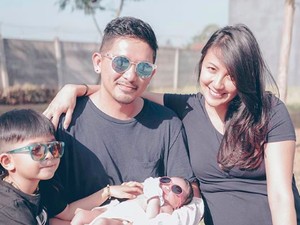 Sharena Pilih di Rumah Saat Libur Natal dan Tahun Baru