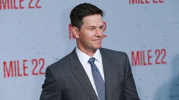 WESTWOOD, CA - AUGUST 09: Actor Mark Wahlberg attends the Premiere Of STX Films' 