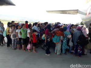 Pesawat Hercules Lanud Abdulrachman Saleh Kembali Terbang ke Palu