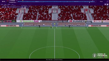 Ada menit-menit menegangkan saat wasit melihat ulang kejadian dengan VAR. (Foto: footballmanager.com)