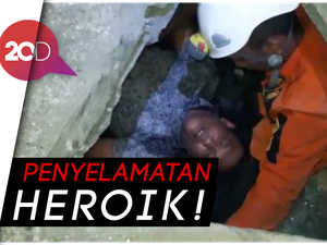 Detik-detik Evakuasi Korban Selamat dari Reruntuhan