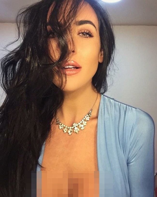 Ucapan bela sungkawa membanjiri media sosial. Kami sangat terkejut atas kehilangan yang secara tiba-tiba untuk gadis cantik dan model yang luar biasa dan selalu bersinar, tulis agensi model Kate di Twitter.  Foto: Instagram @kate_woodcock
