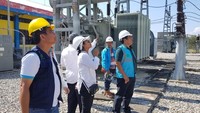 Sementara itu, Sofyan Basir memastikan PLN akan menambah personel untuk bisa mempercepat perbaikan jaringan listrik, baik di wilayah Palu maupun Donggala. (Foto: dok. Istimewa/PLN)