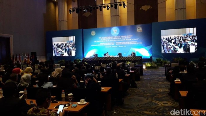 Dinamika Politik Jadi Isu Utama Simposium MK se-Asia