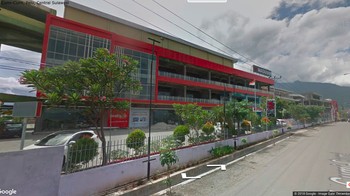 Kalau ini sisi lainya dari Palu Grand Mall. Foto: Screenshoot Google Street View