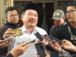 Soal Ujian Bubarkan Banser, Bupati Garut: Itu Bodoh Sekali Gurunya!