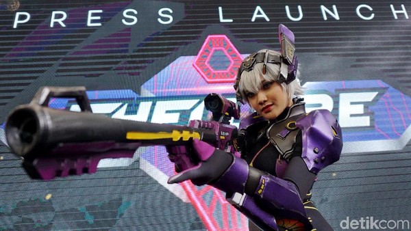 Cosplayer Ini Meriahkan Kehadiran Game ShellFire Telkomsel