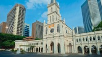 Karena bangunan yang bergaya gothik nan klasik, tidak jarang warga Singapura dan pengunjung menjadikan Chijmes sebagai latar pemotretan (Chijmes)