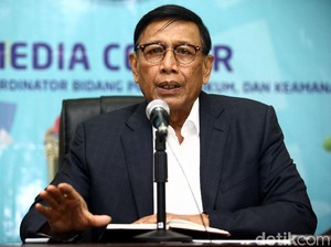 Wiranto Berharap Perdebatan soal Bendera Tauhid Selesai