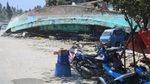Tsunami Palu, Ini Penampakan Kapal Karam di Jalanan di Tondo