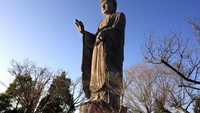 Foto: Ushiku Daibutsu, patung tembaga dengan ketinggian 120 meter ini berada di Ushiku, Ibaraki, Jepang. Patung ini selesai dibangun pada tahun 1993 dan menjadi kebanggaan warga Jepang. (ibarakiguide.jp)