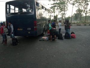 100 Orang Asal Palu Dibawa Hercules ke Lanud Abdulrachman Saleh