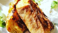 Digulung dengan isian keju juga bisa jadi pilihan enak menikmati French Toast. Foto : Instagram @kan_yuki