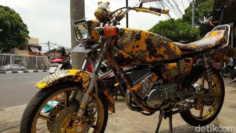 Yamaha RX  King  Berbaju Batik Ini Dijual Siapa Mau Beli 