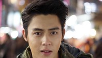 Prin Suparat atau lebih dikenal dengan nama Mark Prin lahir di Chiang Mai, 19 Maret 1990. Karena parasnya yang tampan, ia dinobatkan menjadi Hottesh Male of The Year ditahun 2012. Foto: Instagram mark_prin