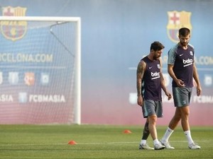 Messi dan Pique Sedang Tak Akur?