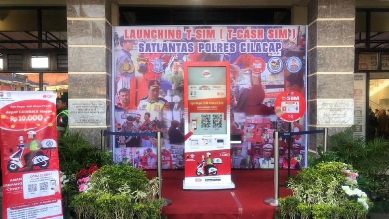 Mesin Perpanjang SIM Portabel Kini Hadir di Polres Cilacap Mesin Perpanjang SIM Portabel Kini Hadir di Polres Cilacap