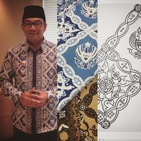 Ini Batik  Motif Garuda  Kujang Kencana Buatan Ridwan Kamil