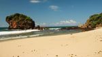 Foto 7 Pantai Sunyi di Gunungkidul, Cocok Buat Kemping