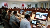 Suasana rapat yang membahas penanganan bencana gempa di Palu dan Donggala.