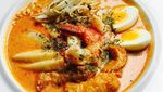 Udang dan Daun Laksa Bikin Laksa Singapura Unik dan Lezat