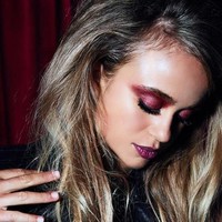 Illamasqua mengatakan Amelia adalah pilihan tepat untuk kampanye ini. Koleksi yang dirancang untuk menggambarkan semangat dari musik rock. Foto: dok. Illamasqua