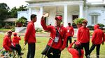 Momen Saat Atlet Asian Para Games Selfie di Istana