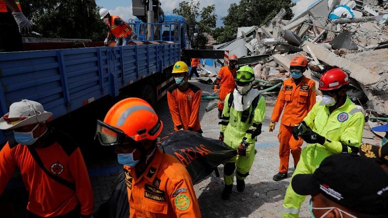 Penanganan Gempa-Tsunami Sulteng dalam Angka Penanganan Gempa-Tsunami Sulteng dalam Angka